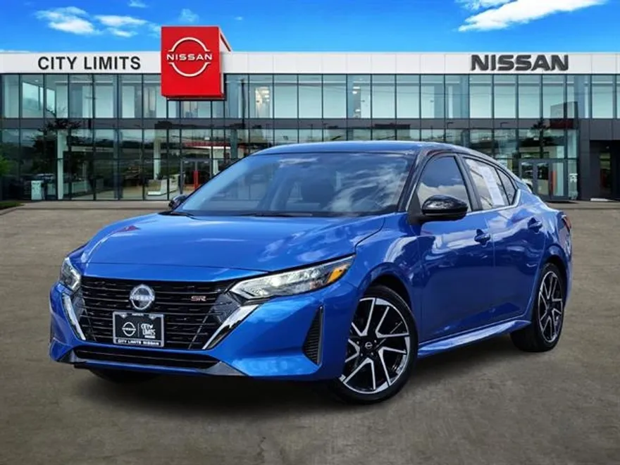 2024 Nissan Sentra SR photo 1