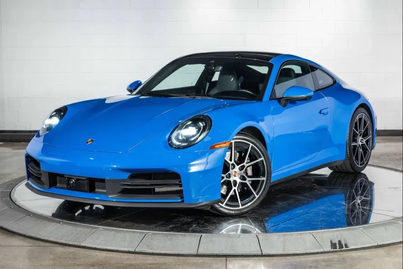 2025 Porsche 911 photo 1