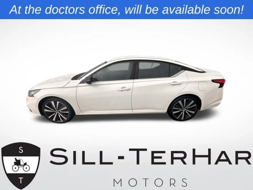 2019 Nissan Altima 2.5 SR photo 1
