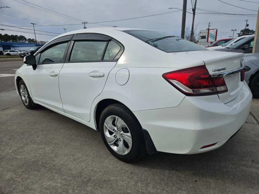 2013 Honda Civic LX photo 1