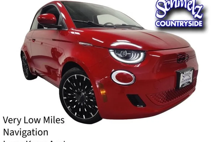 2024 Fiat 500e Red photo 1