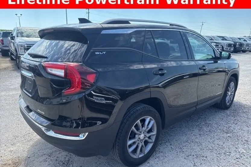 2024 Gmc Terrain SLT photo 1