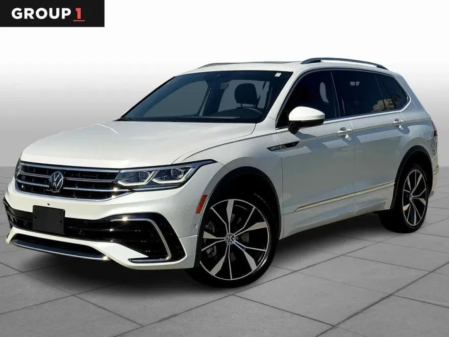 2024 Volkswagen Tiguan SEL R-Line Black photo 1