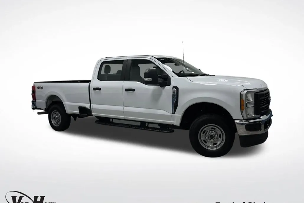 2023 Ford F-350 photo 1