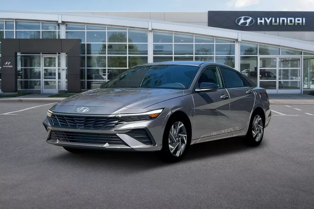 2025 Hyundai Elantra SEL Sport photo 1