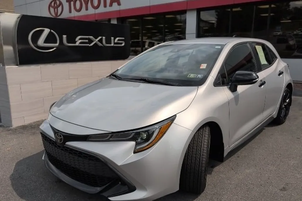 2021 Toyota Corolla SE Nightshade Edition photo 1