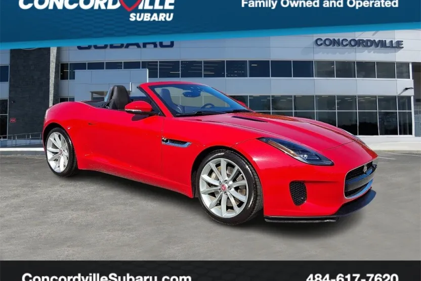 2019 Jaguar F-TYPE P300 photo 1