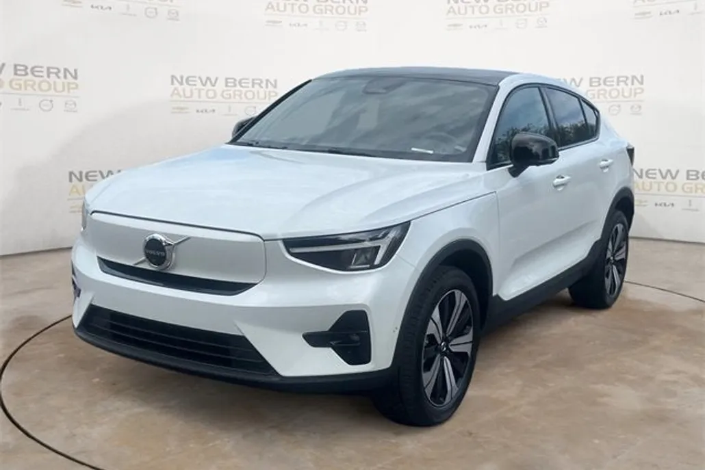 2023 Volvo C40 Recharge Plus photo 1