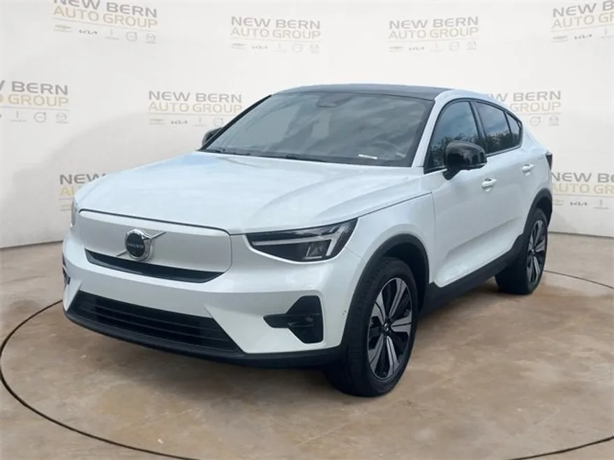 2023 Volvo C40 Recharge Plus photo 1