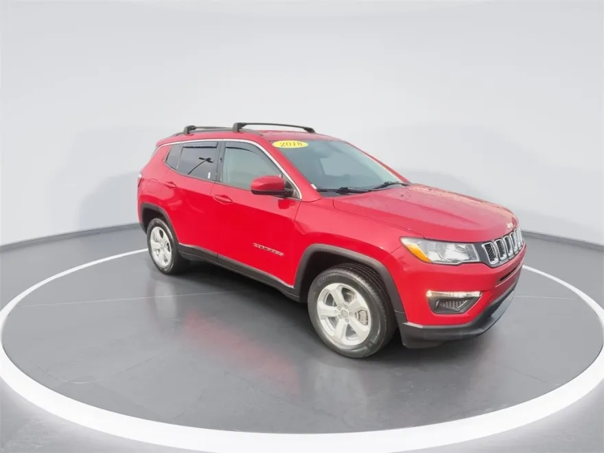 2018 Jeep Compass Latitude photo 1