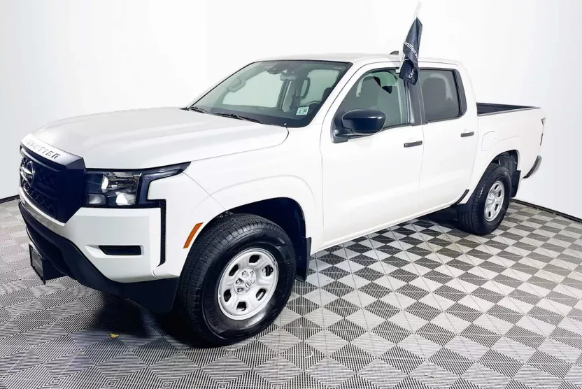 2024 Nissan Frontier S photo 1