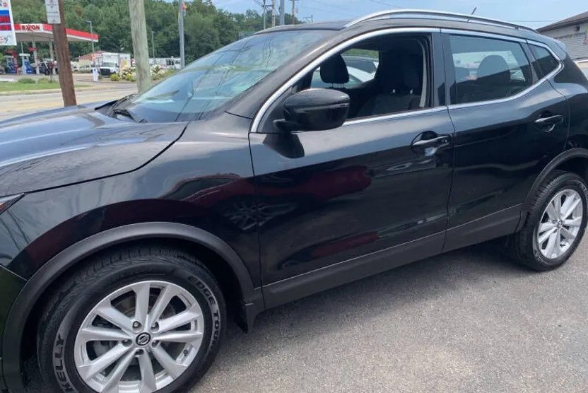 2019 Nissan Rogue Sport SV photo 1