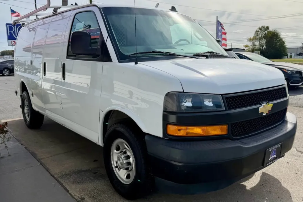 2020 Chevrolet Express 2500 Cargo Van photo 1
