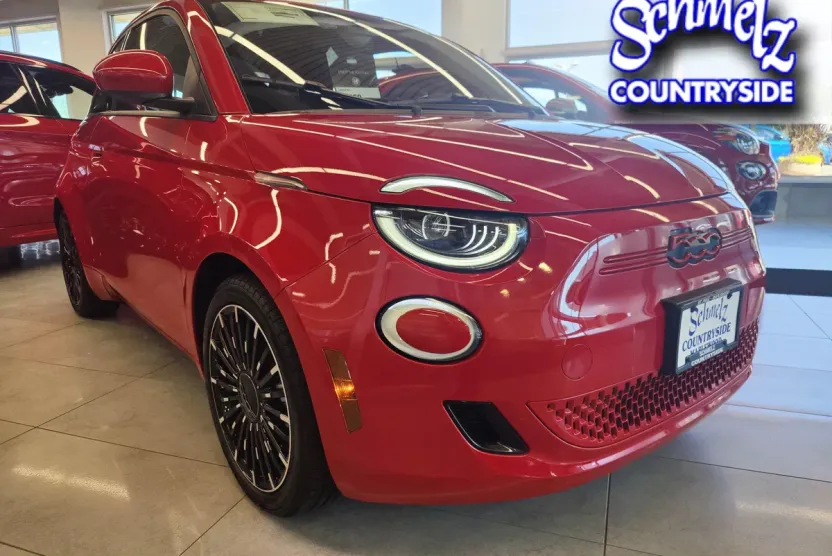 2024 Fiat 500e Red photo 1