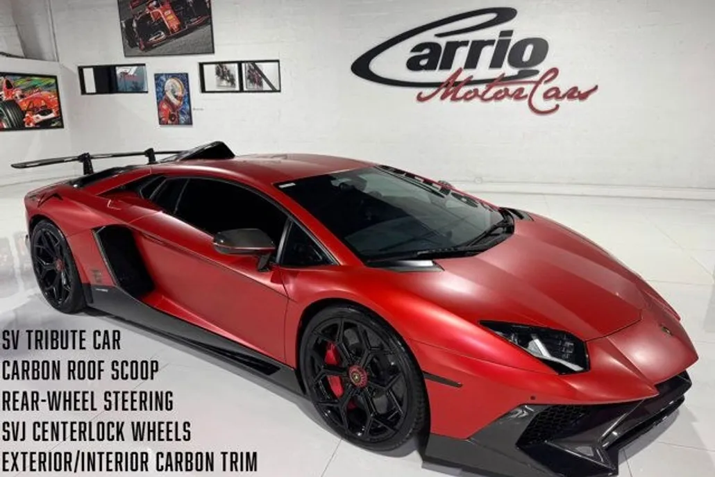 2017 Lamborghini Aventador SVJ photo 1