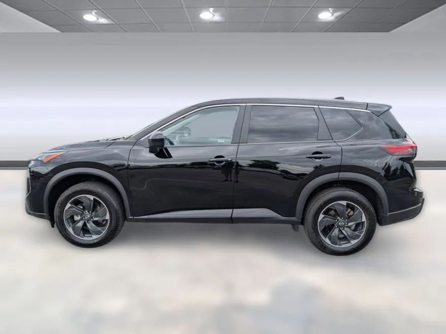 2024 Nissan Rogue SV photo 1