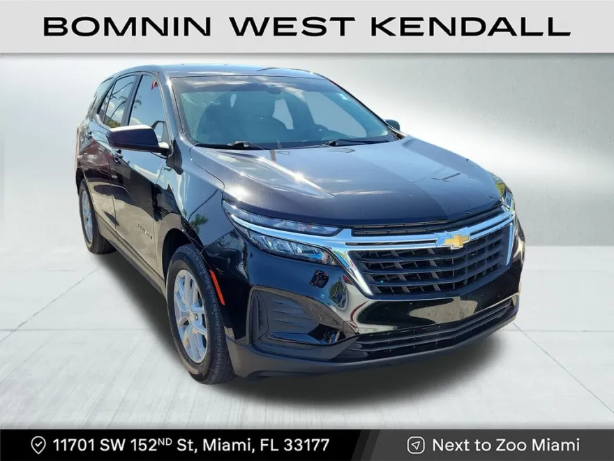 2023 Chevrolet Equinox LS photo 1