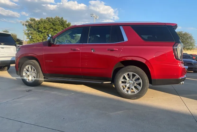 2026 Chevrolet Tahoe Premier photo 1
