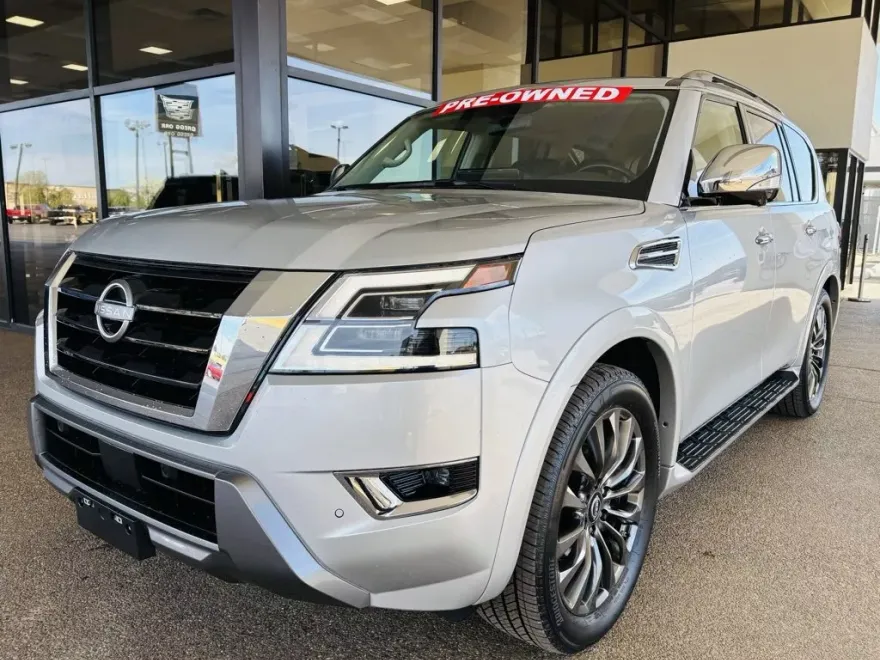 2023 Nissan Armada Platinum photo 1