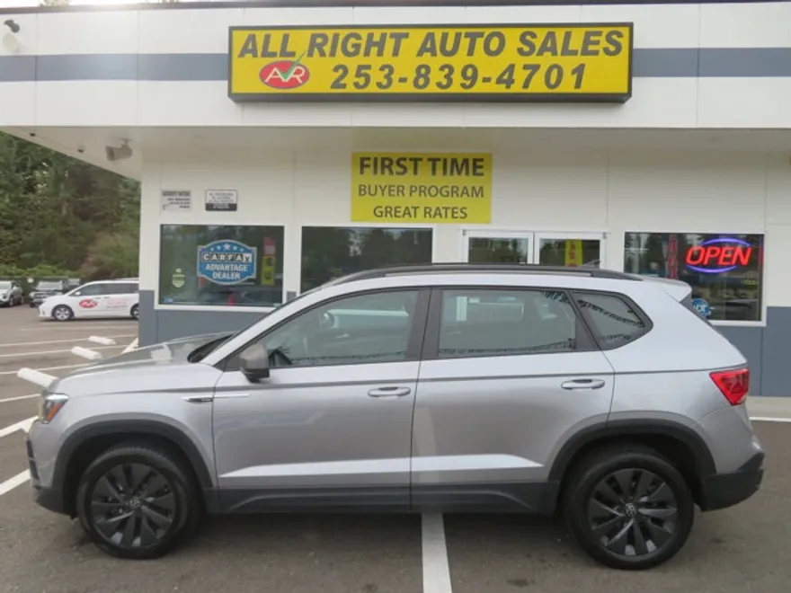 2024 Volkswagen Taos S photo 1