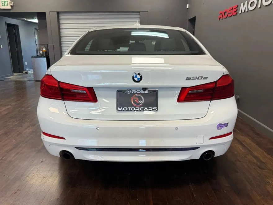2019 Bmw 530e Sedan photo 1