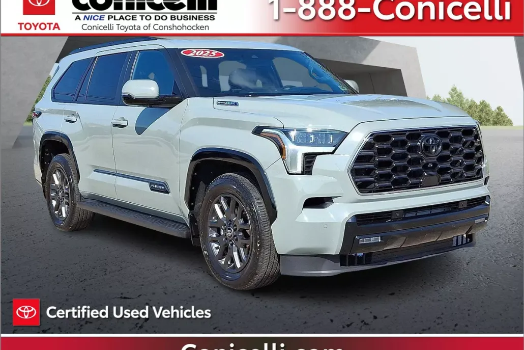 2025 Toyota Sequoia Platinum photo 1