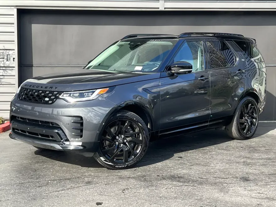 2025 Land Rover Discovery SE photo 1