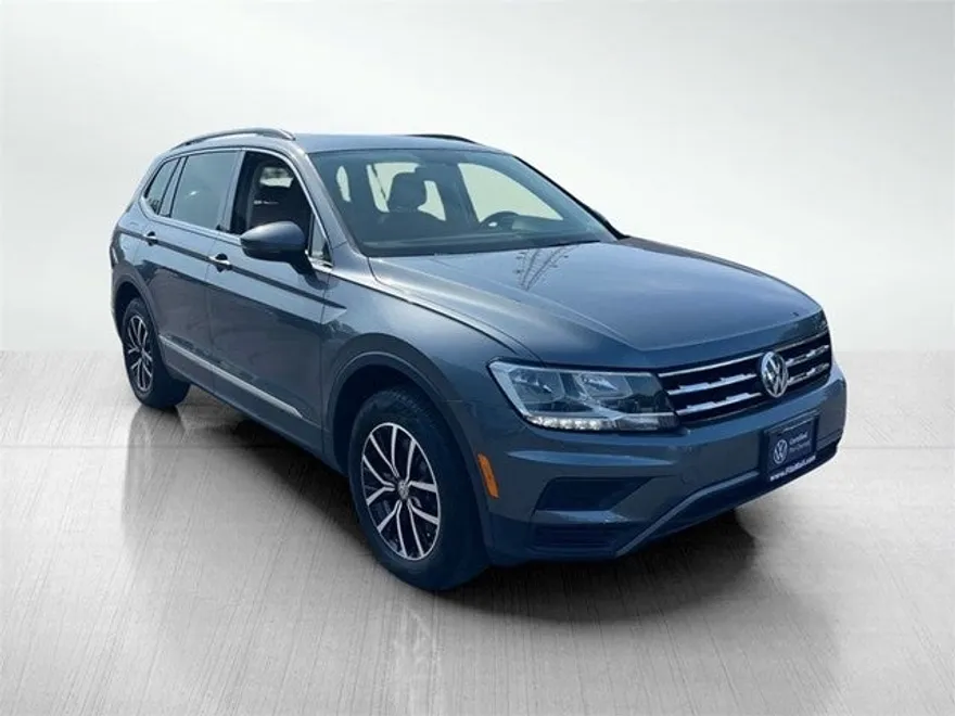 2021 Volkswagen Tiguan SE photo 1