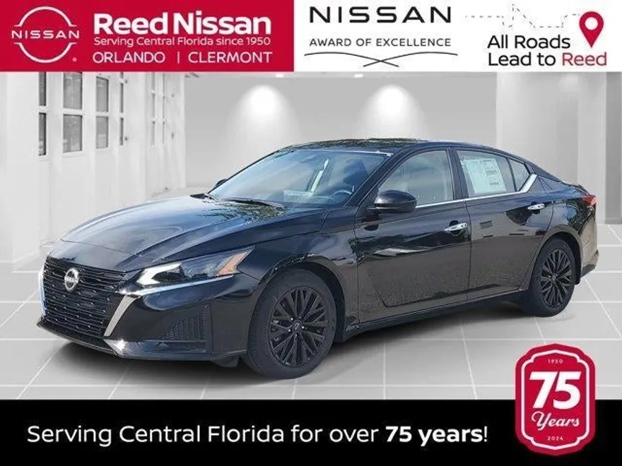 2025 Nissan Altima SV photo 1