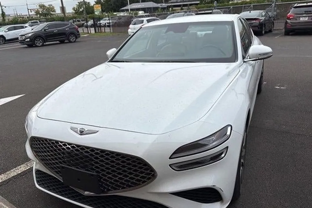 2023 Genesis G70 2.0T photo 1