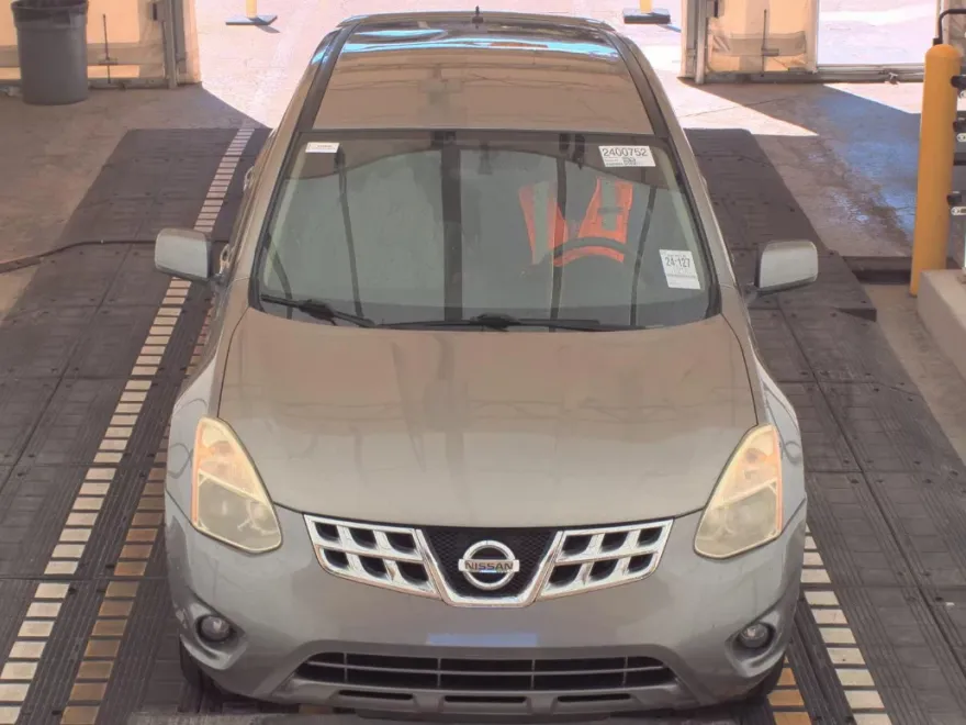 2013 Nissan Rogue S photo 1