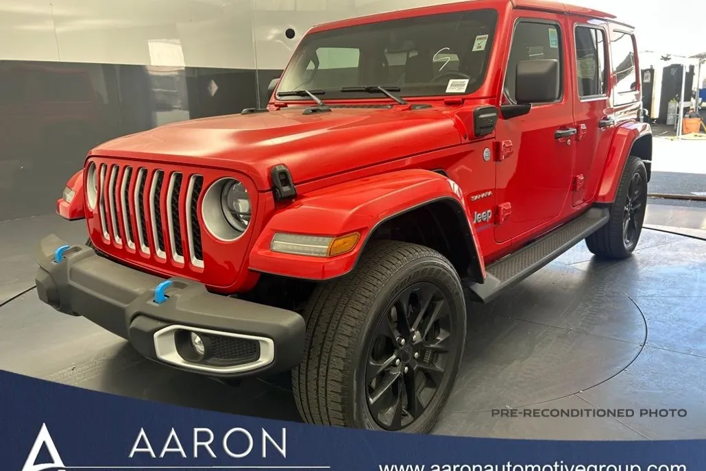 2023 Jeep Wrangler 4xe Sahara photo 1