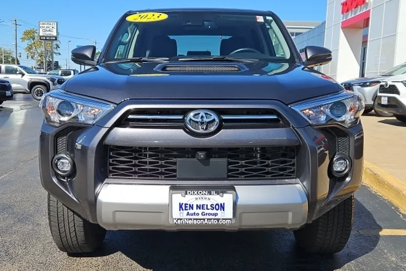 2023 Toyota 4Runner TRD Off-Road Premium photo 1