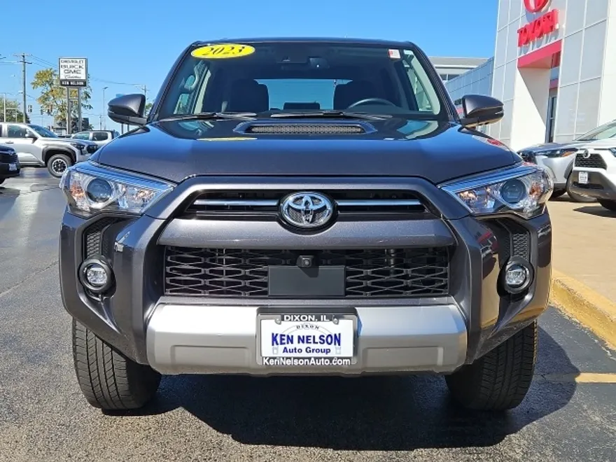 2023 Toyota 4Runner TRD Off-Road Premium photo 1