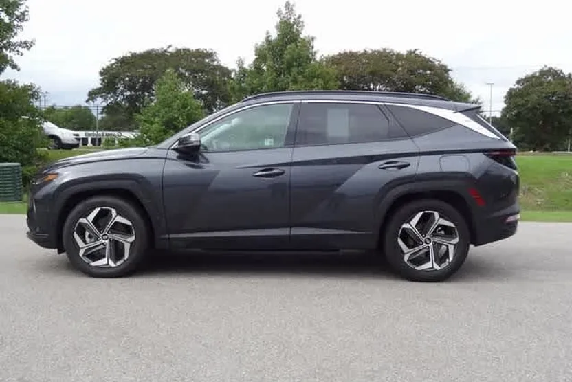 2024 Hyundai Tucson Limited photo 1