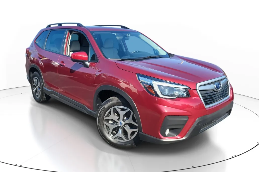 2021 Subaru Forester Premium photo 1