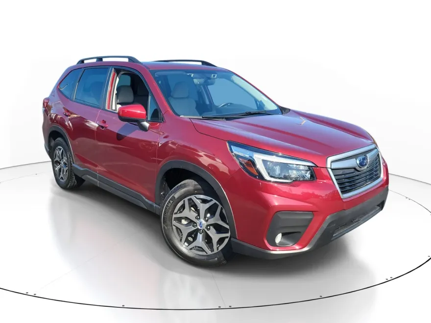 2021 Subaru Forester Premium photo 1