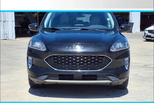 2022 Ford Escape SEL photo 2