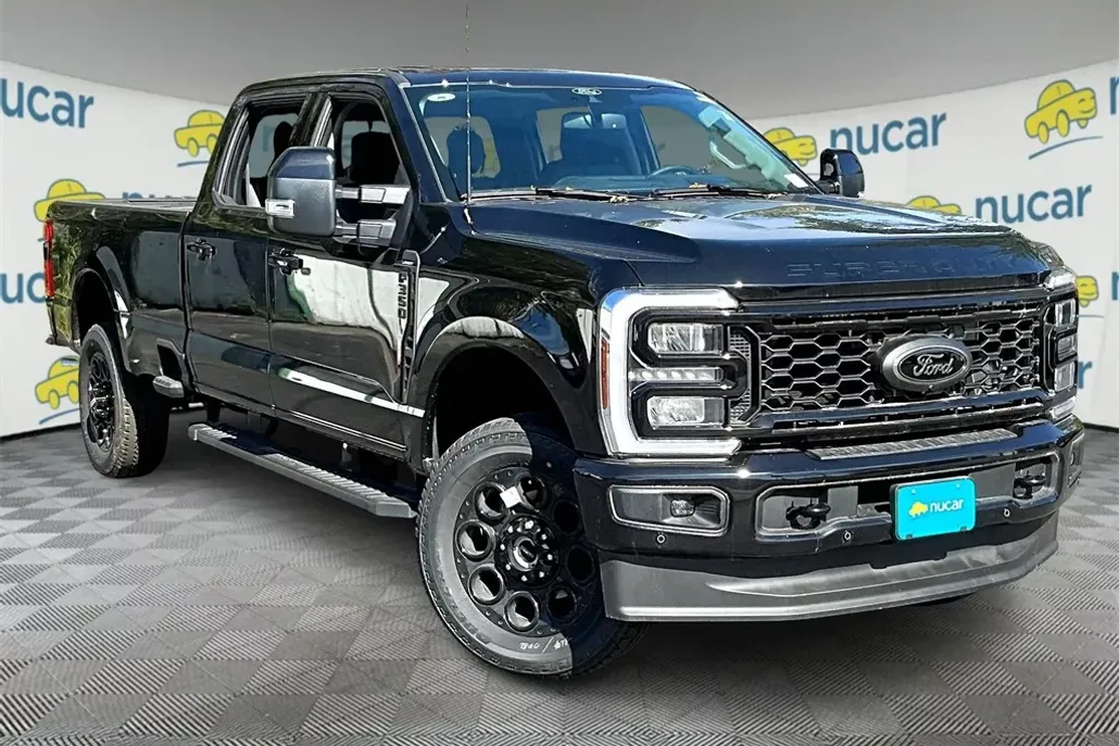 2025 Ford F-350 photo 1