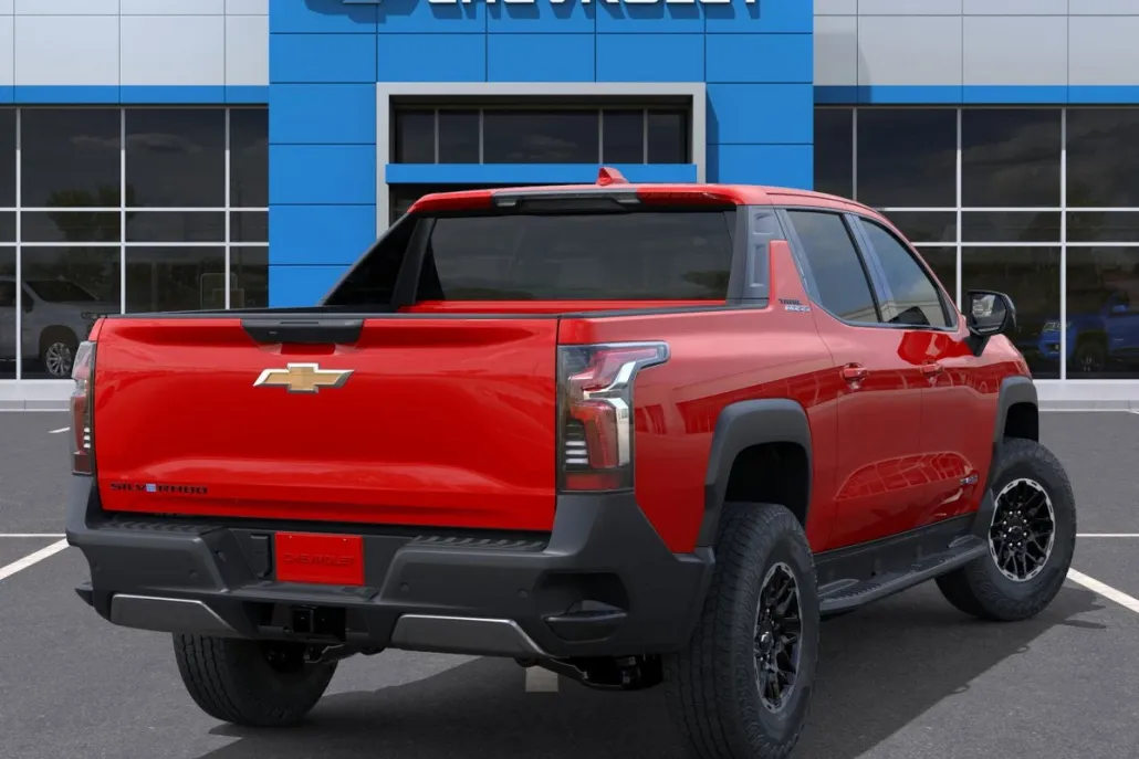 2026 Chevrolet Silverado EV Trail Boss photo 1
