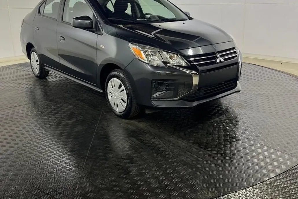2024 Mitsubishi Mirage G4 ES photo 1