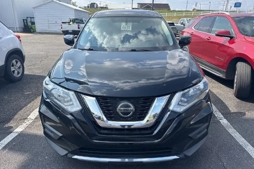 2018 Nissan Rogue S photo 1
