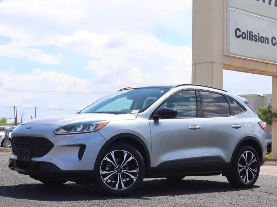 2022 Ford Escape Hybrid SE photo 1