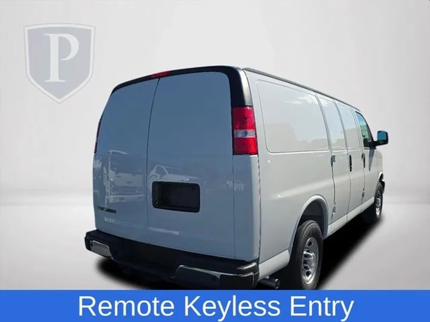 2025 Chevrolet Express Cargo 2500 photo 1