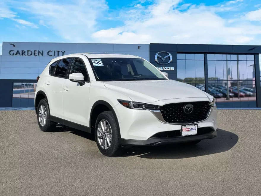 2023 Mazda CX-5 2.5 S Preferred photo 1
