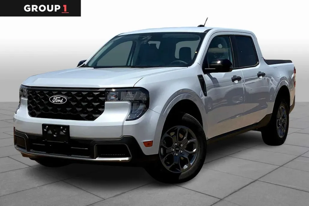 2025 Ford Maverick XLT photo 1