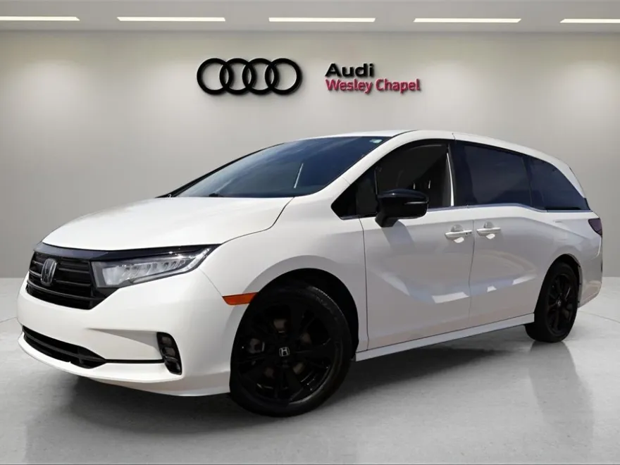 2024 Honda Odyssey Sport photo 1