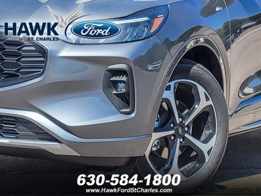 2024 Ford Escape ST-Line Select photo 1
