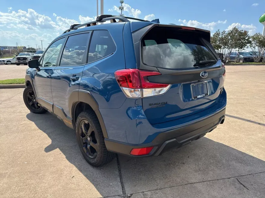 2023 Subaru Forester Wilderness photo 1