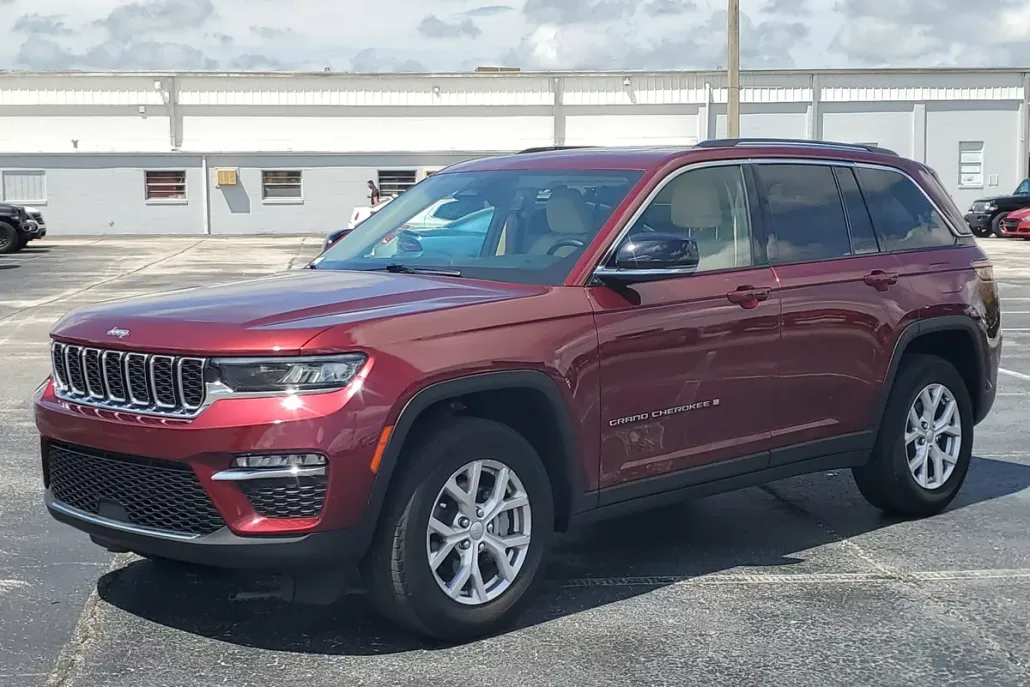 2022 Jeep Grand Cherokee Limited photo 1